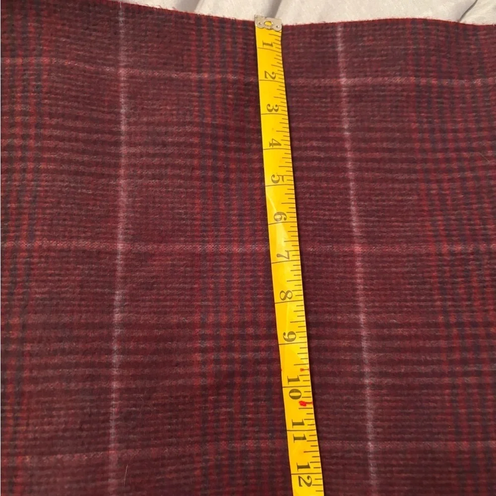 Roundtree & Yorke scarf